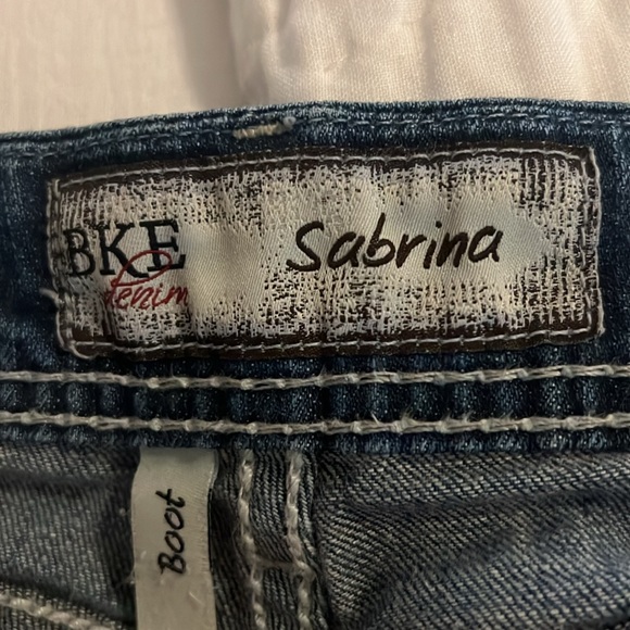 BKE Boot Cut Low-Rise Jeans - Picture 2 of 4